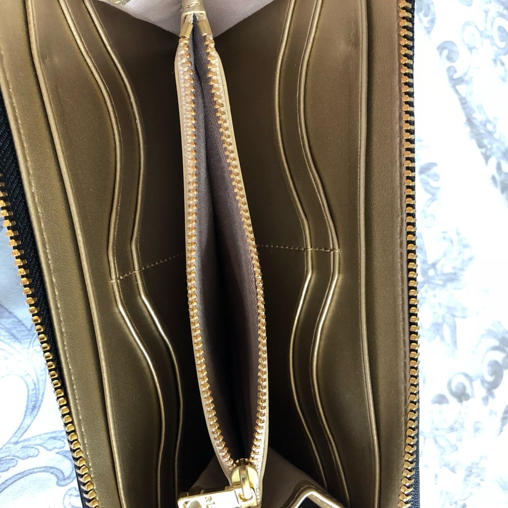 Ralph Lauren leather wallet